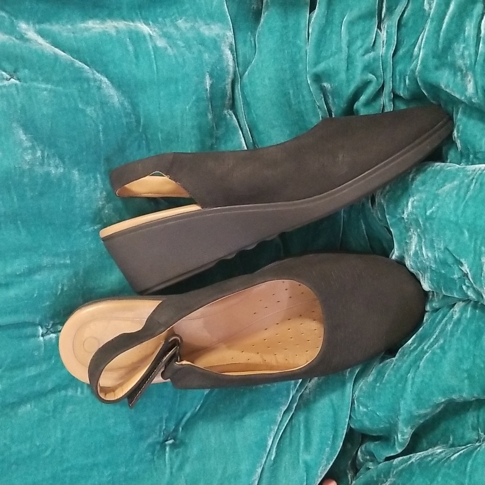 Unstructured By Clark's Size 10 - image 1